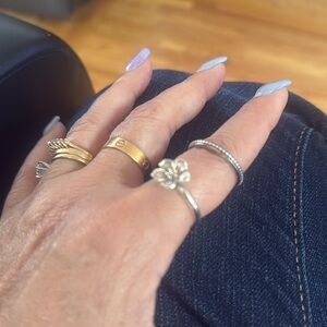 Brighton  bloom flower ring set